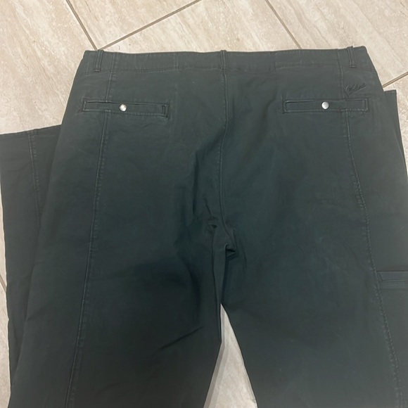 Ladies Green Woolrich Pants - Picture 3 of 9